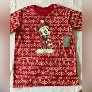 NWT Disney Holiday Christmas Santa Mickey T-shirt